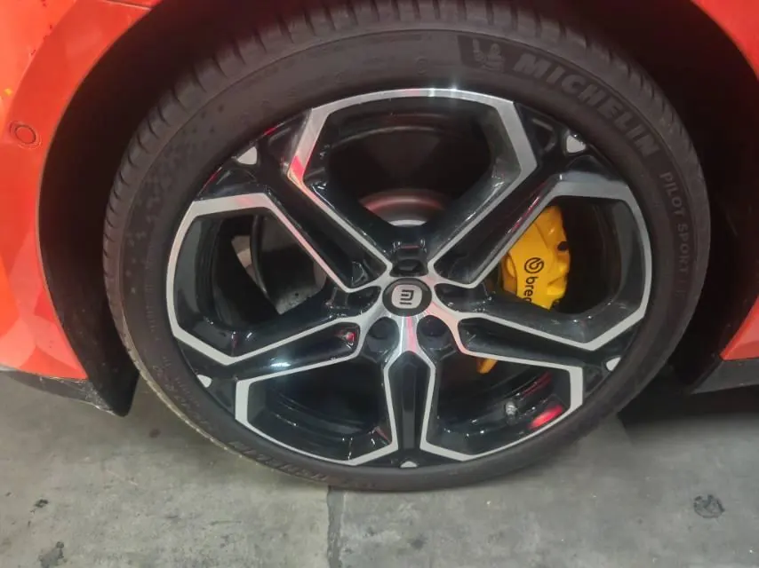 MI 2024 SU 7 700km Rear Drive Long Endurance Smart Driving Edition Automatic Gear 8