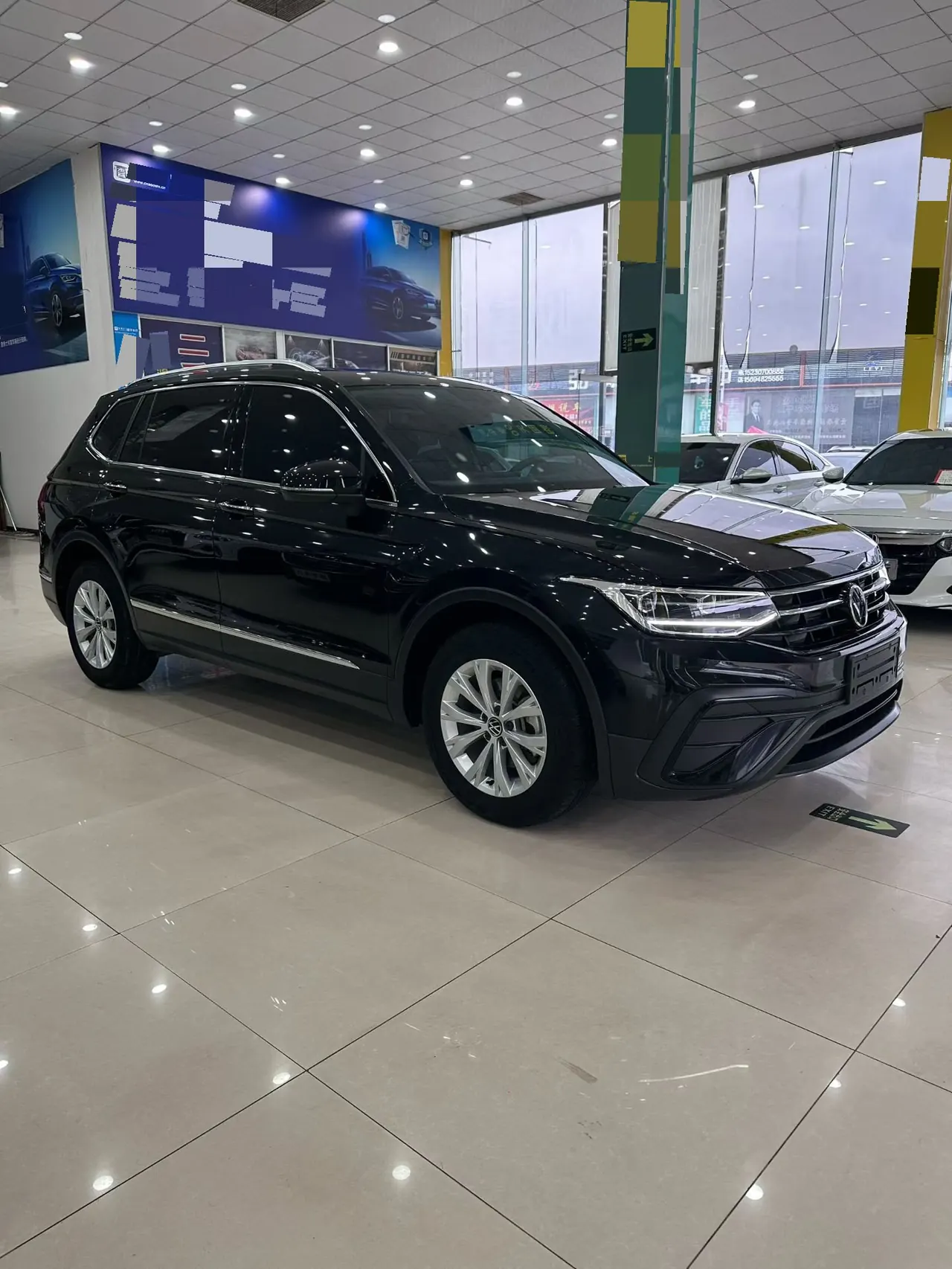 Volkswagen 2024 Tiguan L 1.5TSI 300TSI Two‑Wheel‑Drive Longteng Edition Automatic Transmission 3