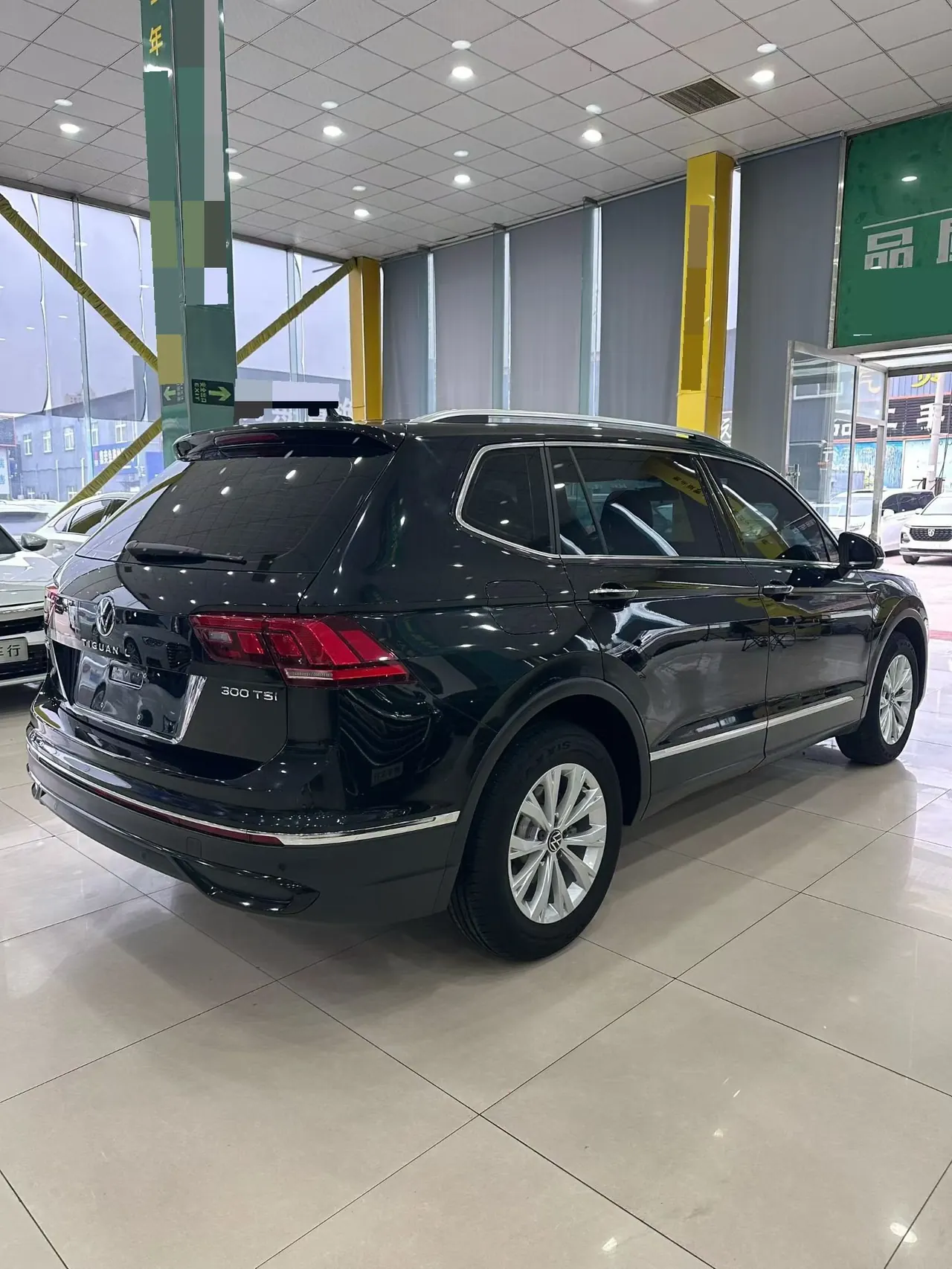 Volkswagen 2024 Tiguan L 1.5TSI 300TSI Two‑Wheel‑Drive Longteng Edition Automatic Transmission 4