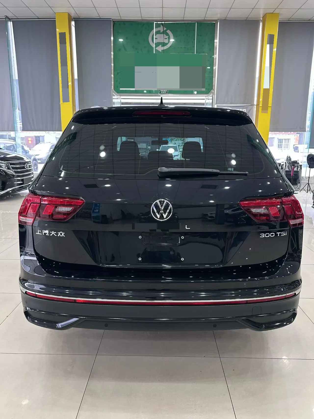 Volkswagen 2024 Tiguan L 1.5TSI 300TSI Two‑Wheel‑Drive Longteng Edition Automatic Transmission 5