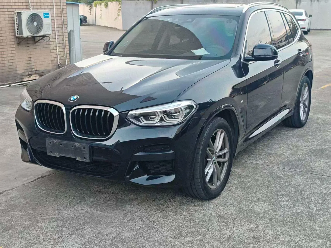 Open image lightbox: BMW 2021 X3 xDrive25i 2.0T M sports suit automatic gear