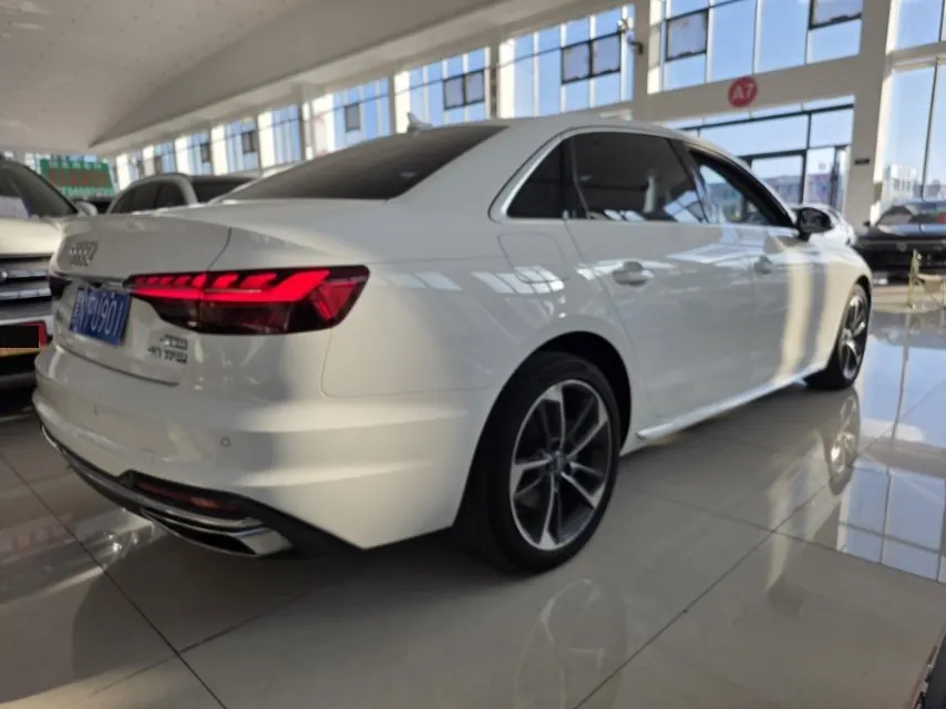 Audi 2020 A4L 2.0TFSI 40TFSI Fashion Dynamic Automatic 6