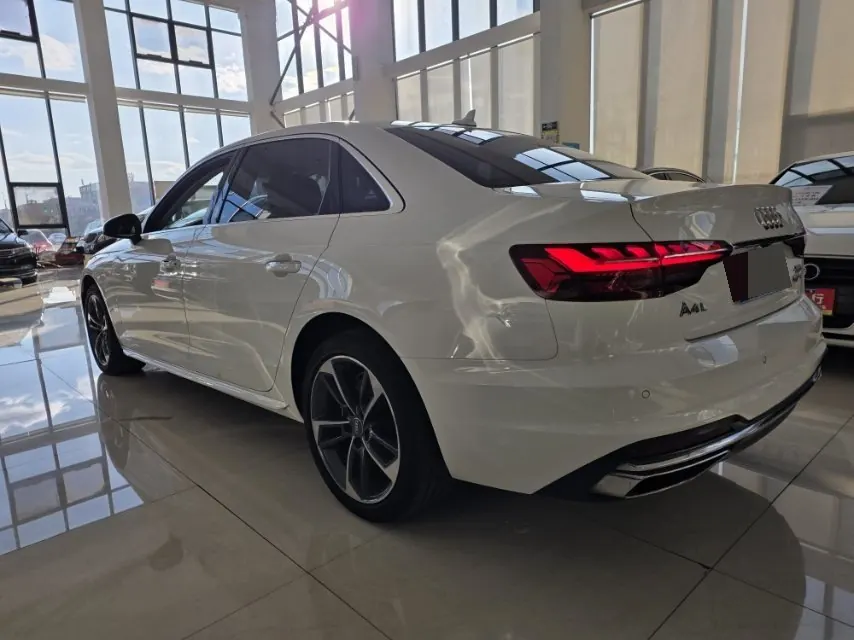 Audi 2020 A4L 2.0TFSI 40TFSI Fashion Dynamic Automatic 7