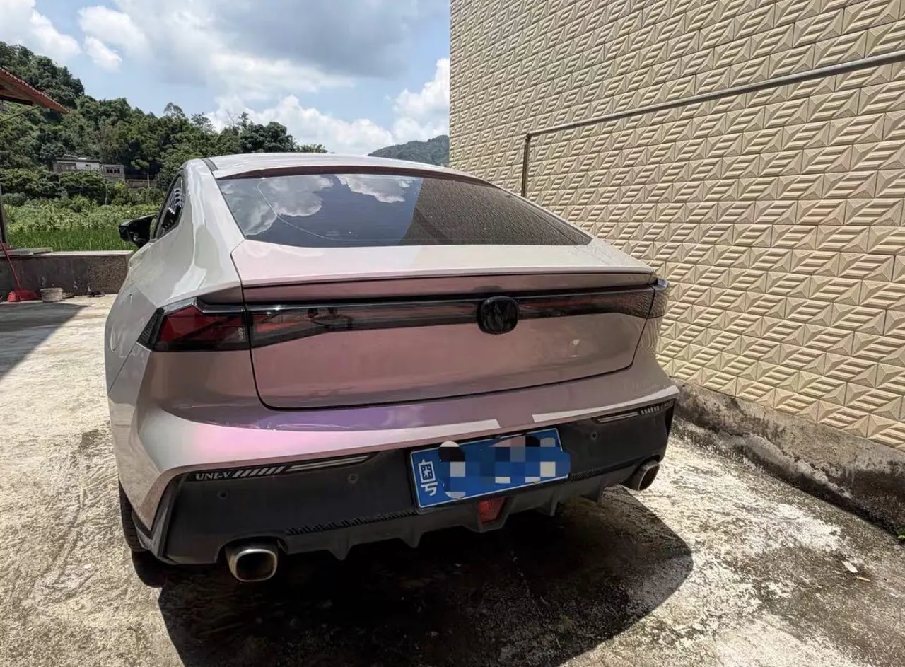 ChangAn 2022 UNI-V 1.5T honorable automatic gear 4