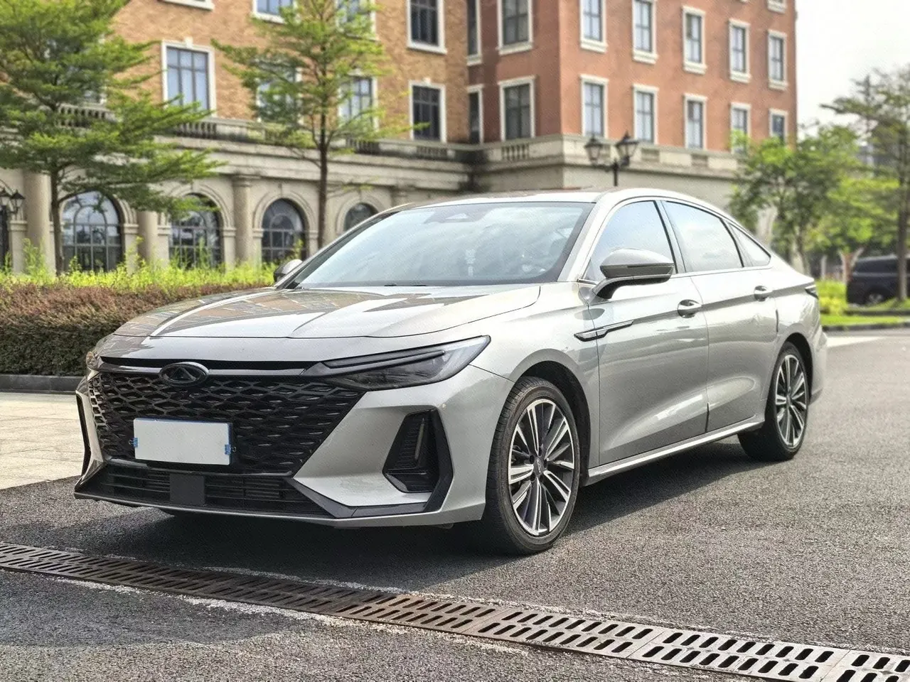 Open image lightbox: Chery 2022 Erez 8 1.6T Elegant Automatic Gear