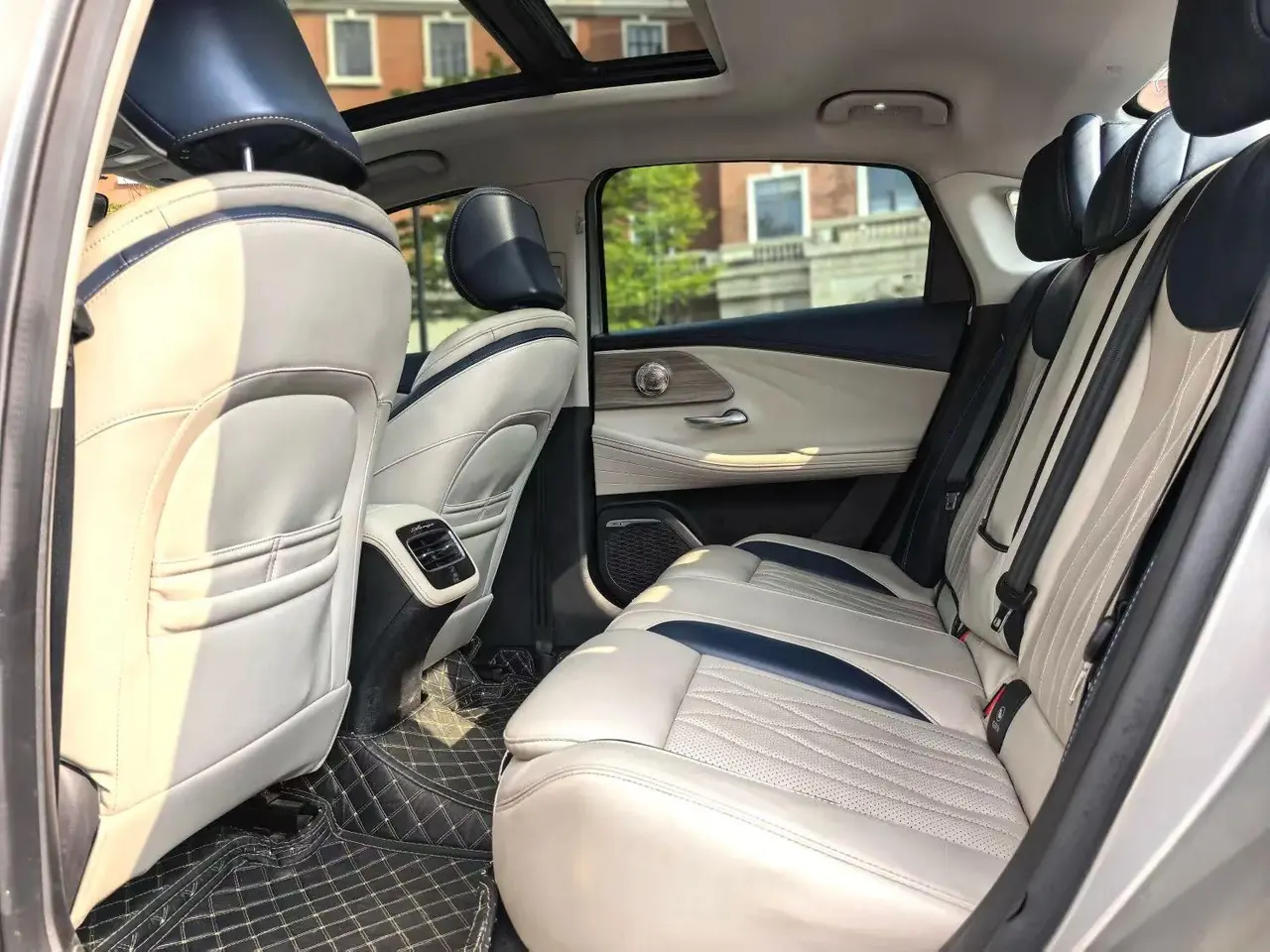Chery 2022 Erez 8 1.6T Elegant Automatic Gear 6