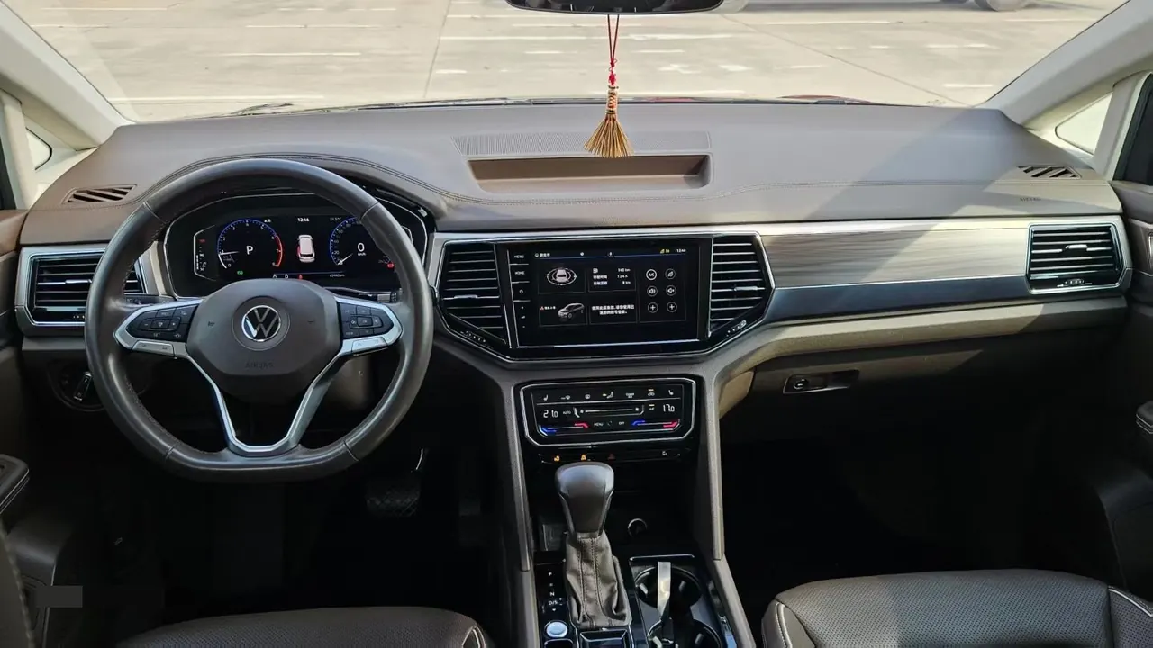 Volkswagen 2020 Wei (Viloran) 2.0TSI 380TSI Premium Edition Automatic Gear 9
