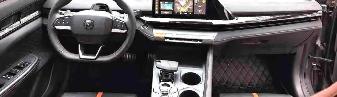 ChangAn 2024 UNI-V 1.5T Distinguished Sports Automatic 5