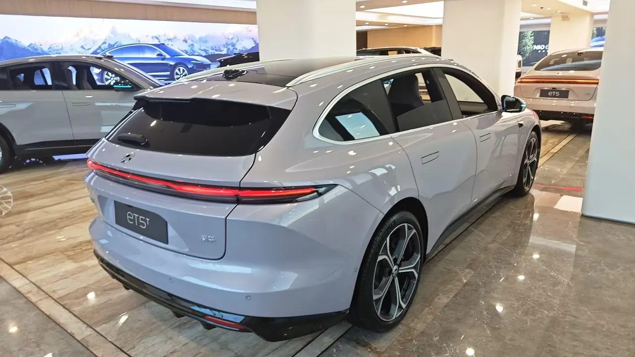 NIO 2026 ET5T 100kWh Touring automatic 2