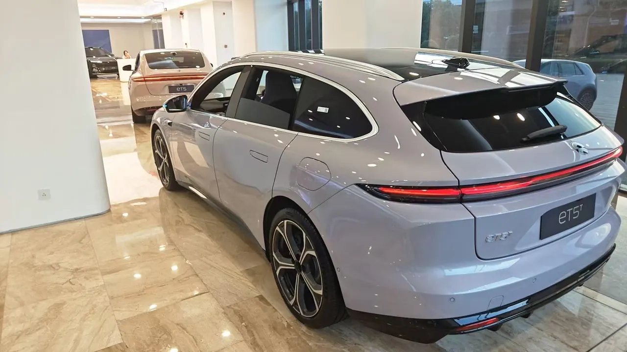 NIO 2026 ET5T 100kWh Touring automatic 3