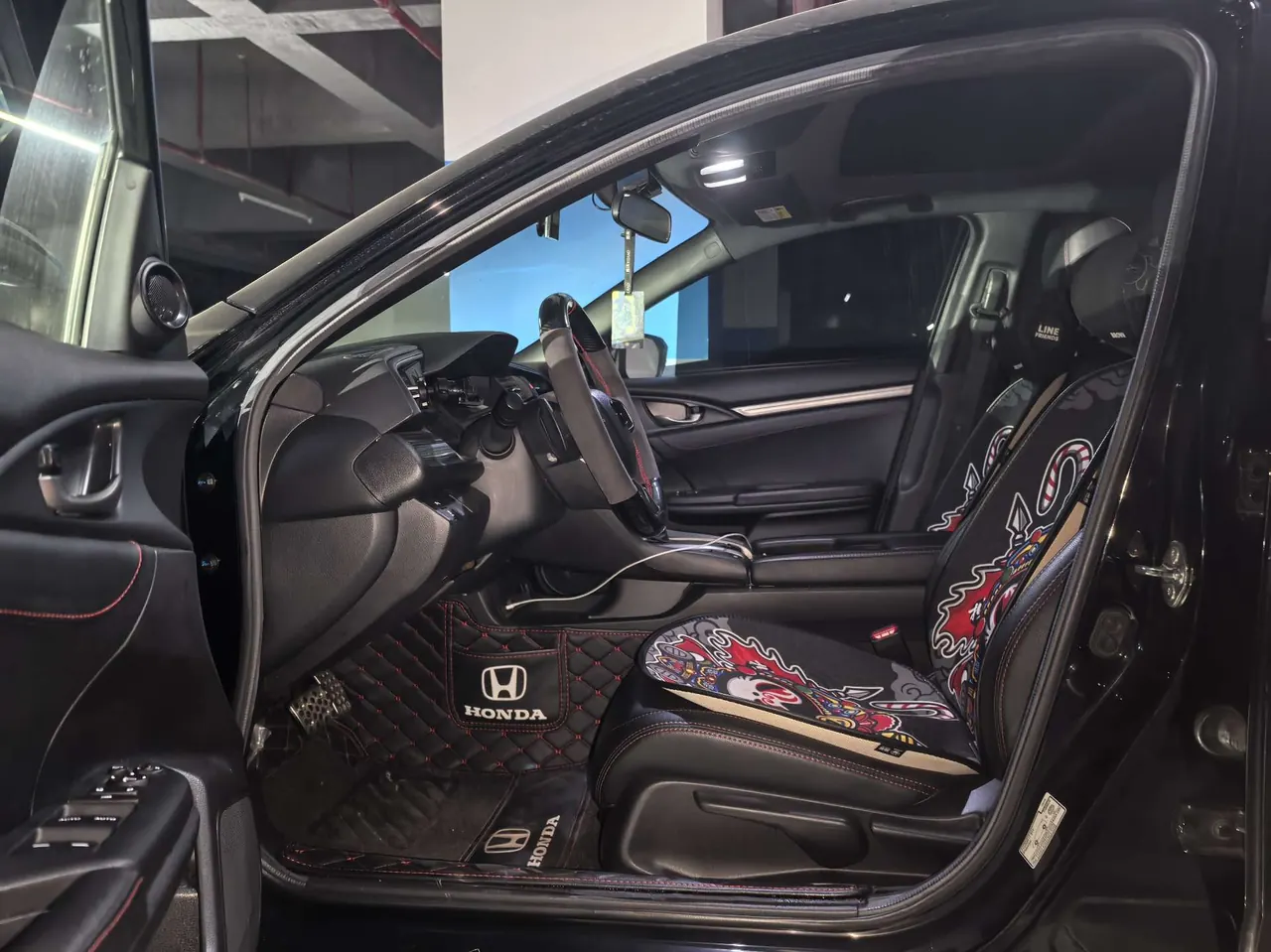 Honda 2021 Civic Hatchback 1.5T Stepless 220TURBO Tide Cool Control Automatic Gear 2
