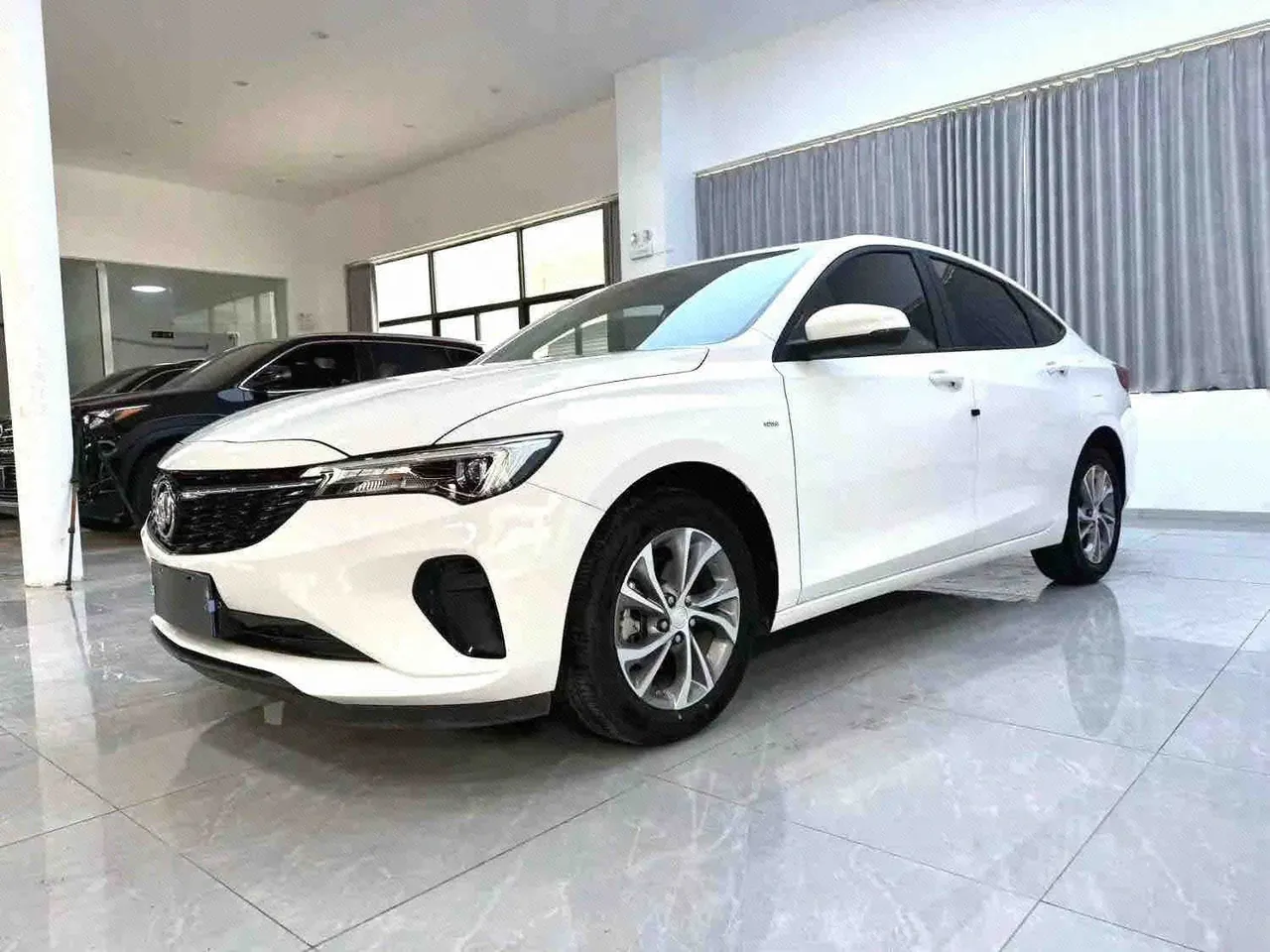 Buick 2023 Weilang Pro 1.5T Stepless Music Edition Automatic Gear - View 1