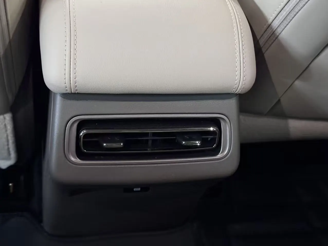 Haval 2026 big dog PLUS Hi4 1.5T 150km tidal wave electric version automatic gear 3