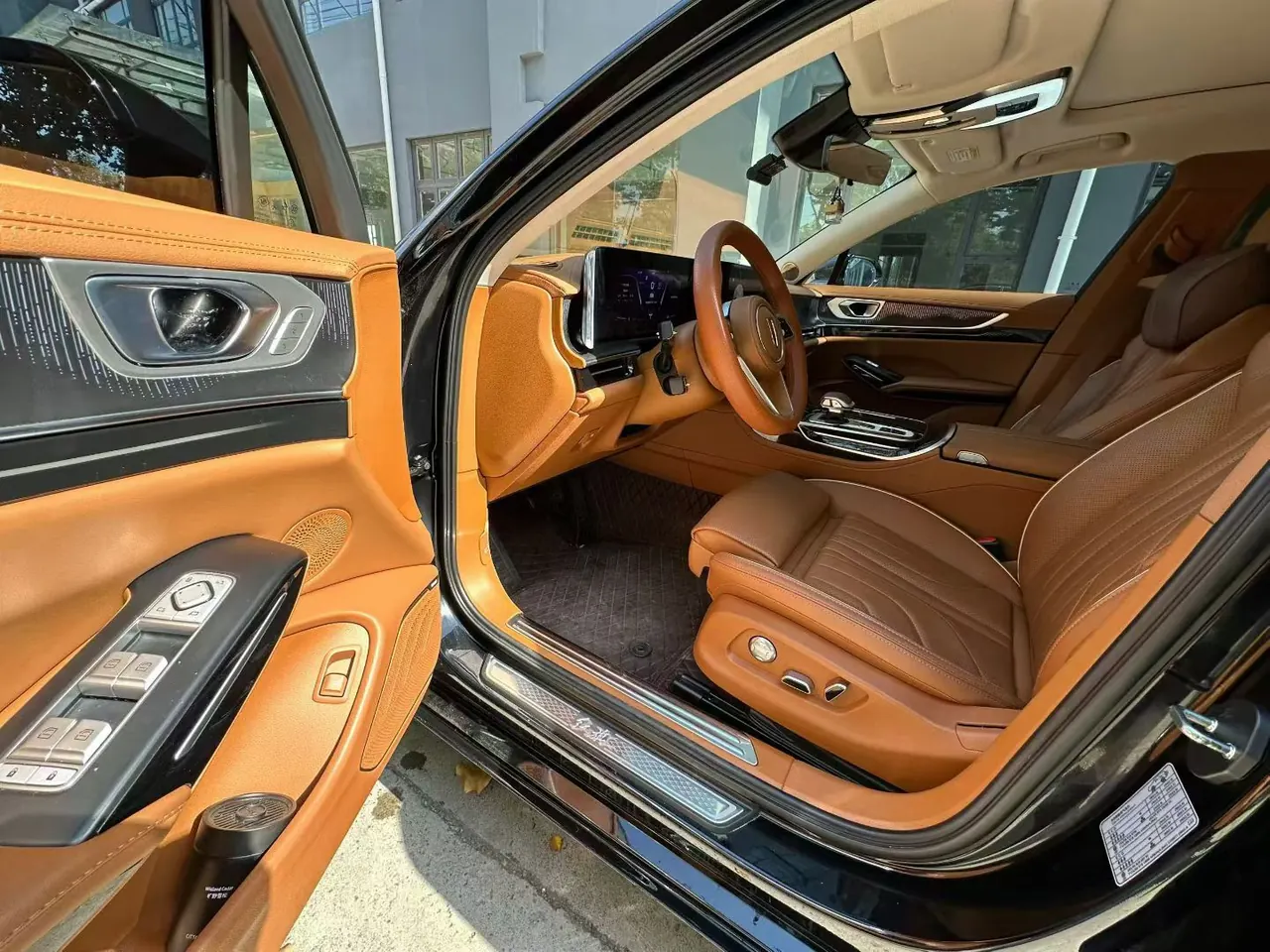 HongQi 2025 H9 48V 2.0T Two-Drive Flag Enjoy Deluxe Business Edition 5-seat Automatic Gear 4