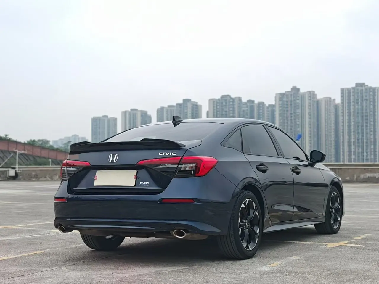 Honda 2022 Civic 1.5T Stepless 240TURBO Combustion Edition Automatic Gear 2