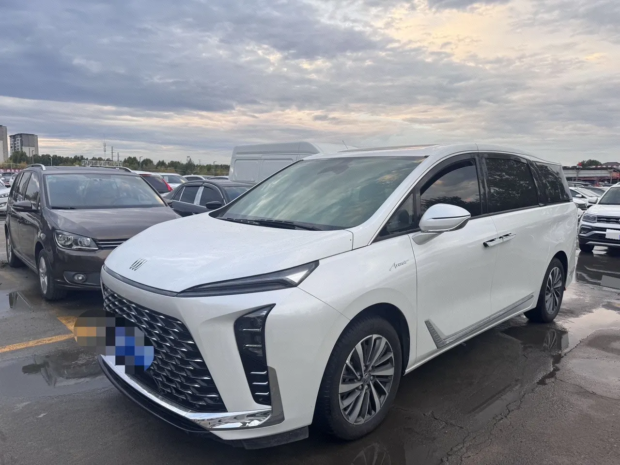 Open image lightbox: Buick 2026 GL8 ES Lu Zun 48V 2.0T Smart Edition Automatic Gear