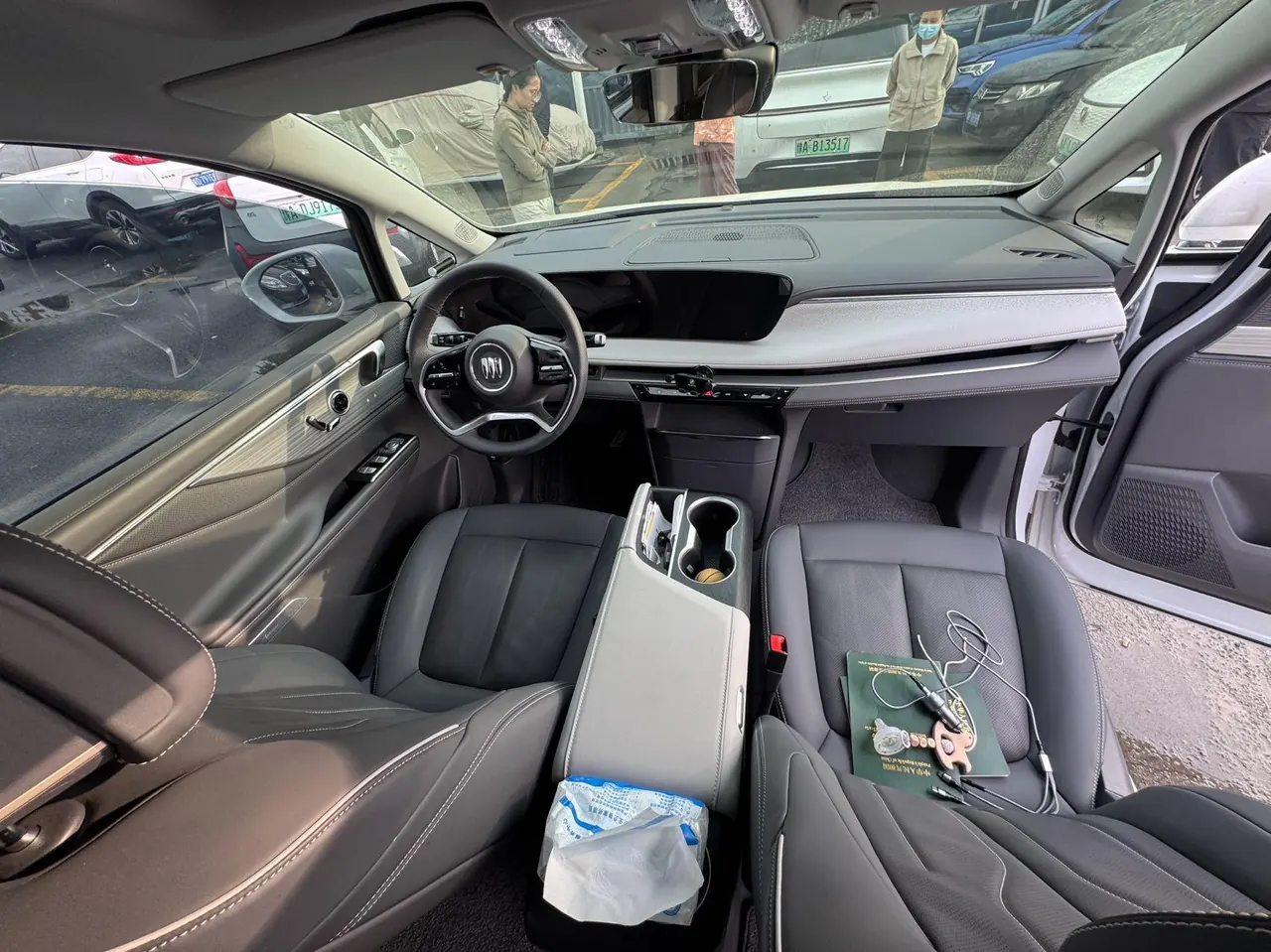 Buick 2026 GL8 ES Lu Zun 48V 2.0T Smart Edition Automatic Gear 6