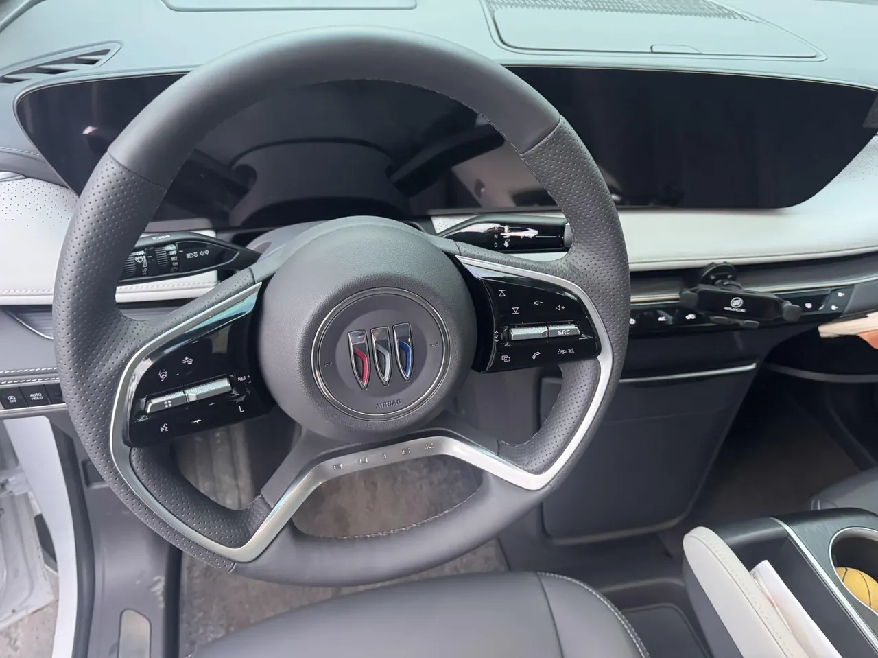 Buick 2026 GL8 ES Lu Zun 48V 2.0T Smart Edition Automatic Gear 7