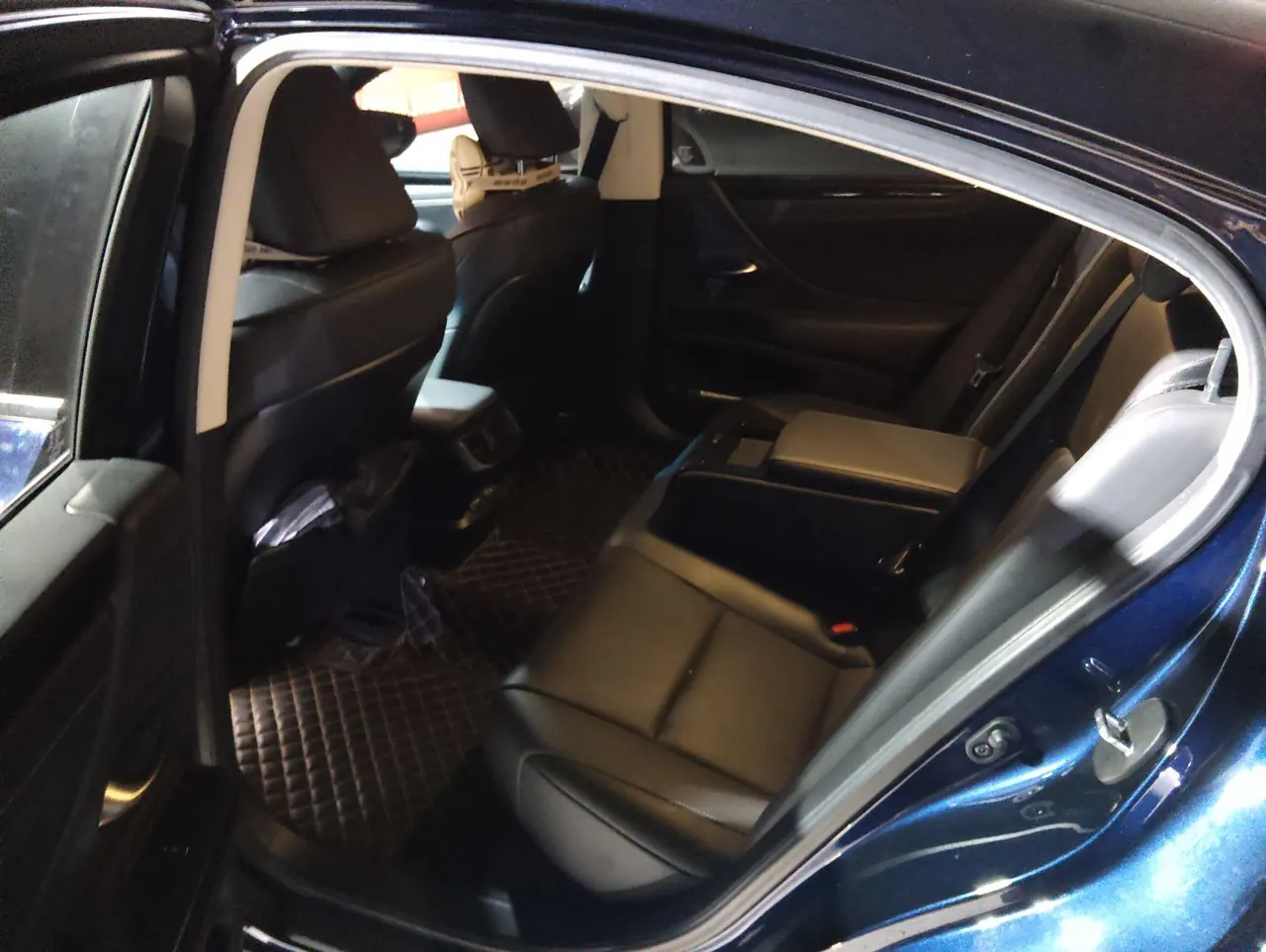 Lexus ES (Imported) 2021 ES200 2.0 Stepless Premium Edition Automatic Gear 4