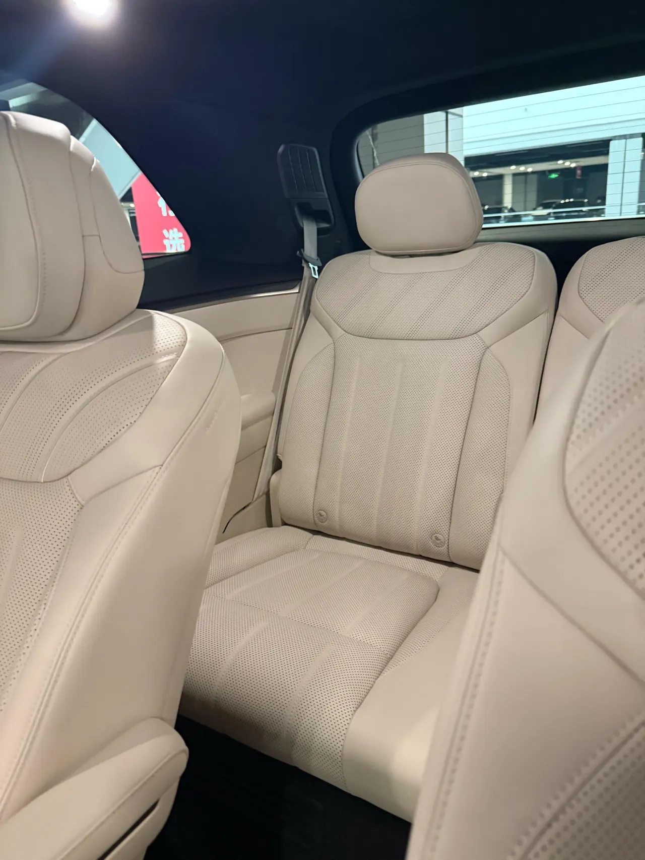 ONVO 2025 L90 Ultra Six‑Seater Automatic 2
