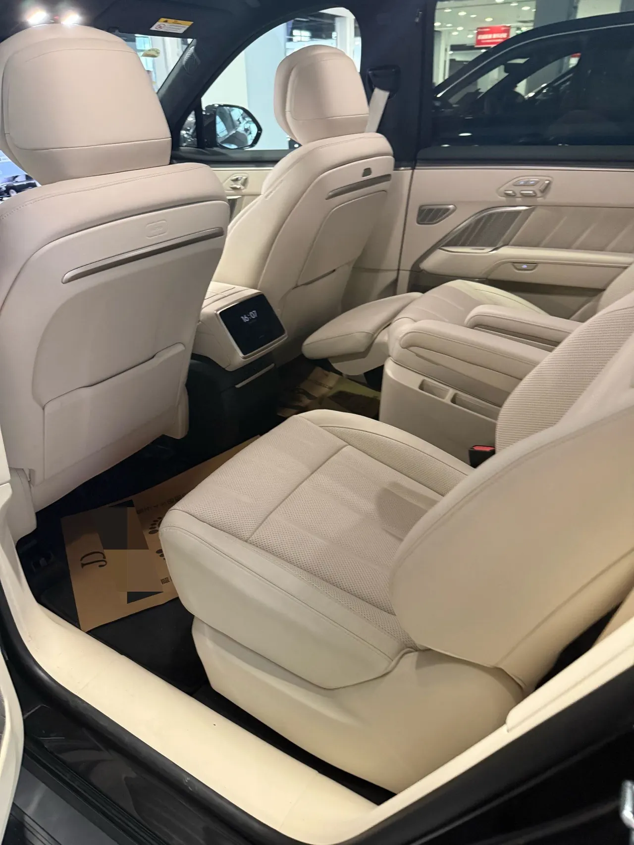 ONVO 2025 L90 Ultra Six‑Seater Automatic 6