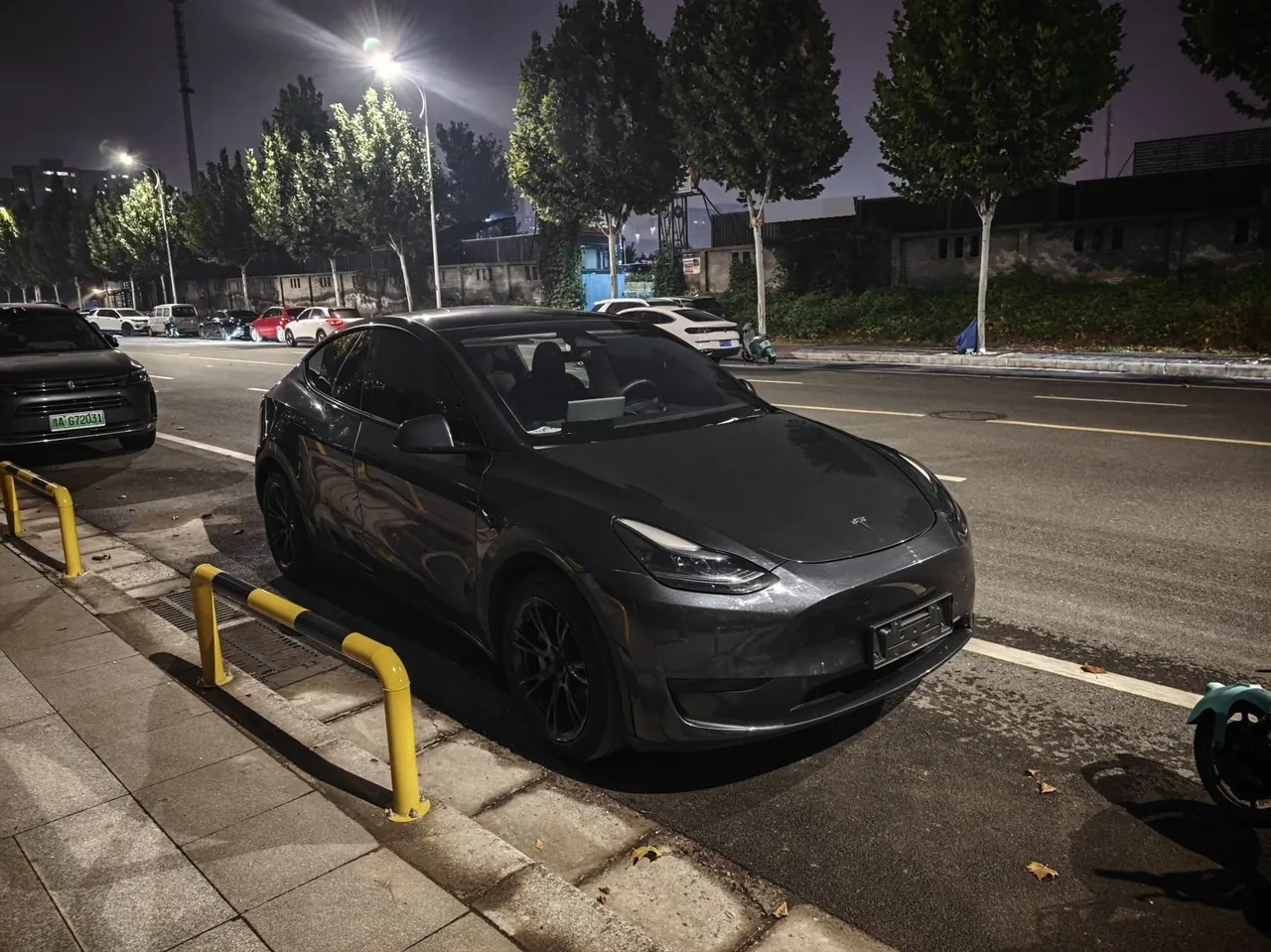 Tesla 2024 Model Y rear-wheel drive version automatic transmission 3