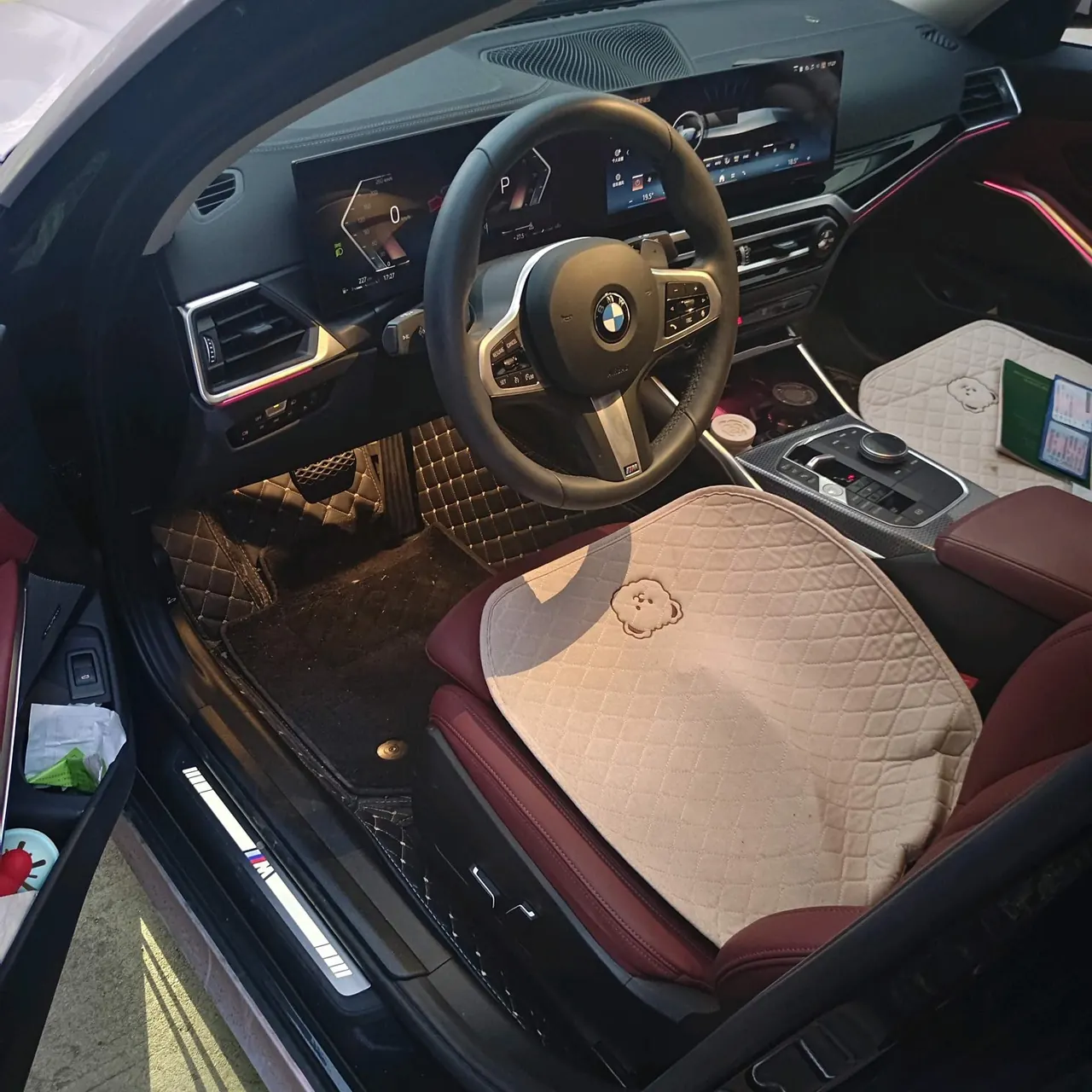 Open image lightbox: BMW 3 Series 2024 325Li 2.0T M Sports Obsidian Night Suit Automatic Gear
