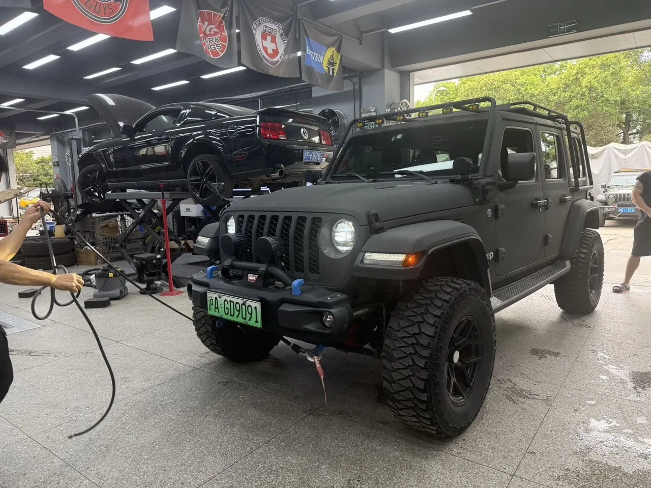 Jeep herdsman New Energy (Imported) 2021 herdsman 4xe 2.0T Sahara Automatic - View 1