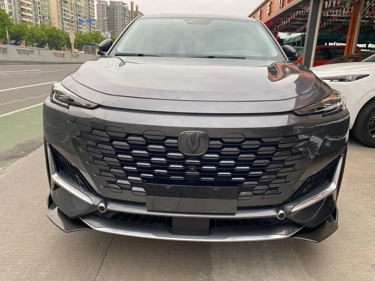 ChangAn 2021 UNI-K 2.0T Luxury Automatic 2
