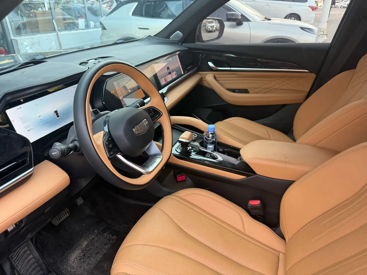 Geely 2024 XingyueL (Monjaro) Zhiqing 1.5T Tiangong Edition Automatic Gear 4