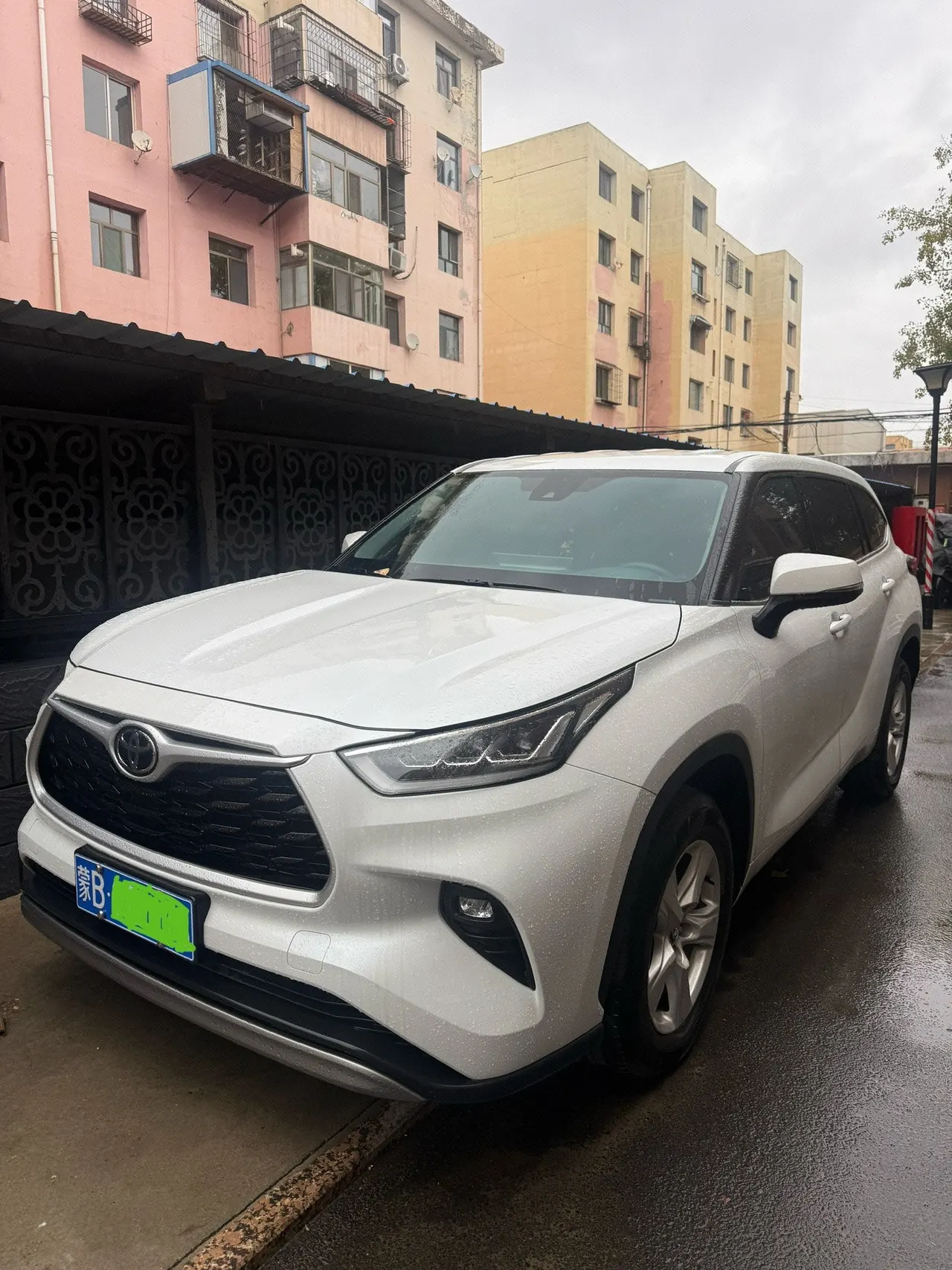 Toyota 2026 Highlander Dual Engine 2.5 Stepless Intelligent Electric Hybrid Two-Drive Elite Edition 5-seat Automatic Transmission - View 1