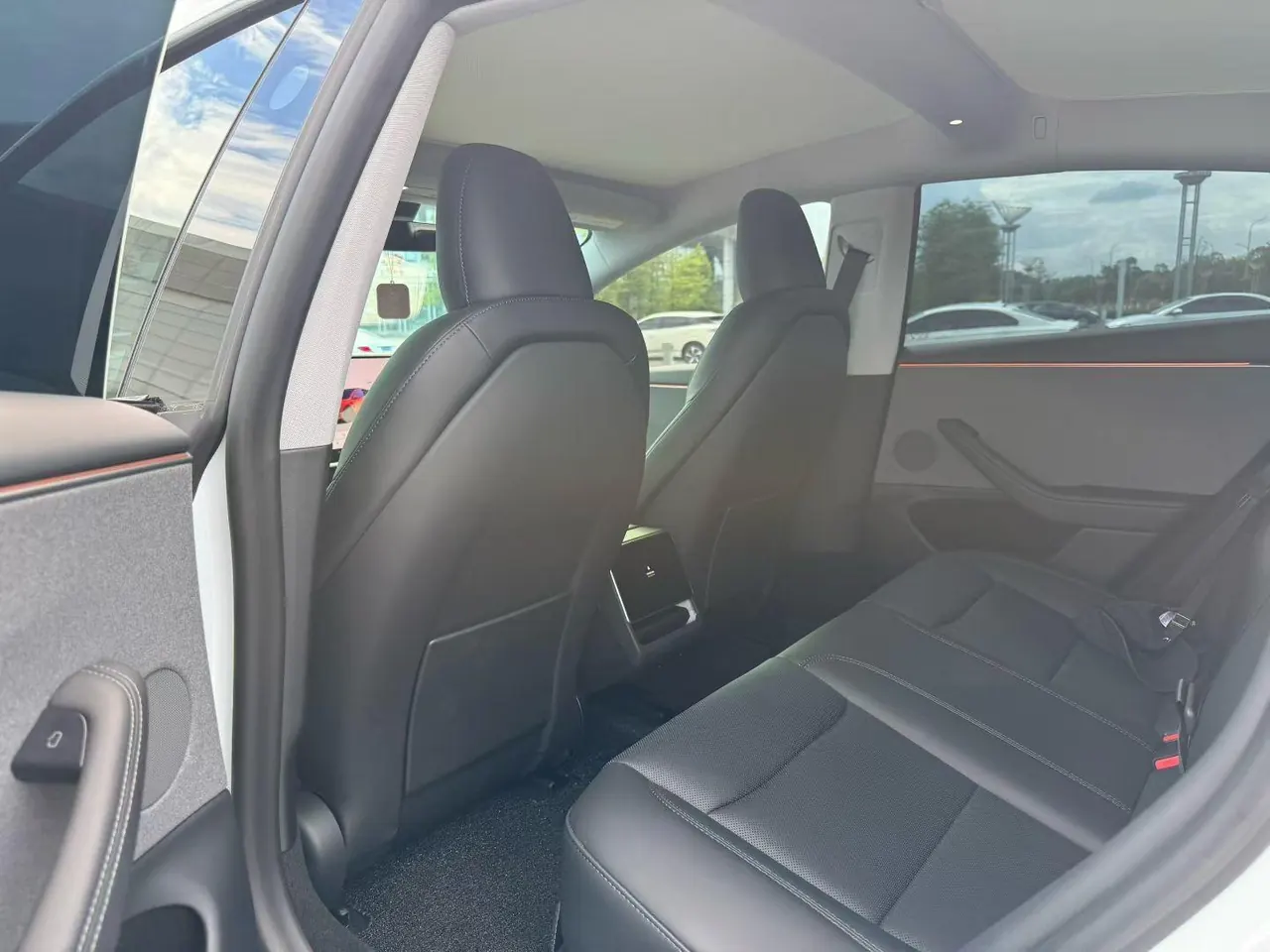 Tesla 2026 Model 3 rear-wheel drive version of automatic transmission 5