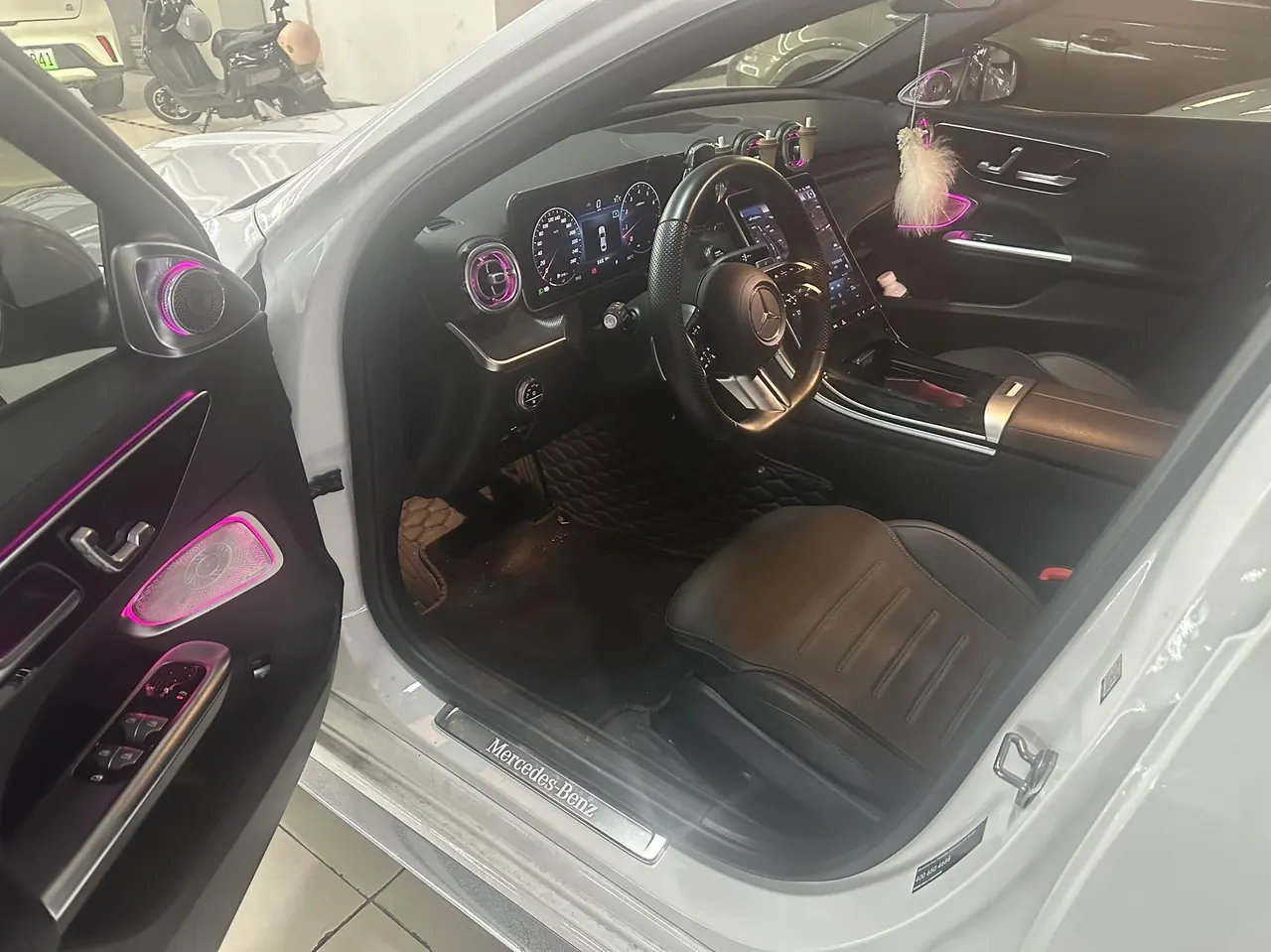 Mercedes Benz Class C 2023 C 260 L 48V 1.5T Sports Edition (Modified 2) Automatic Gear 7