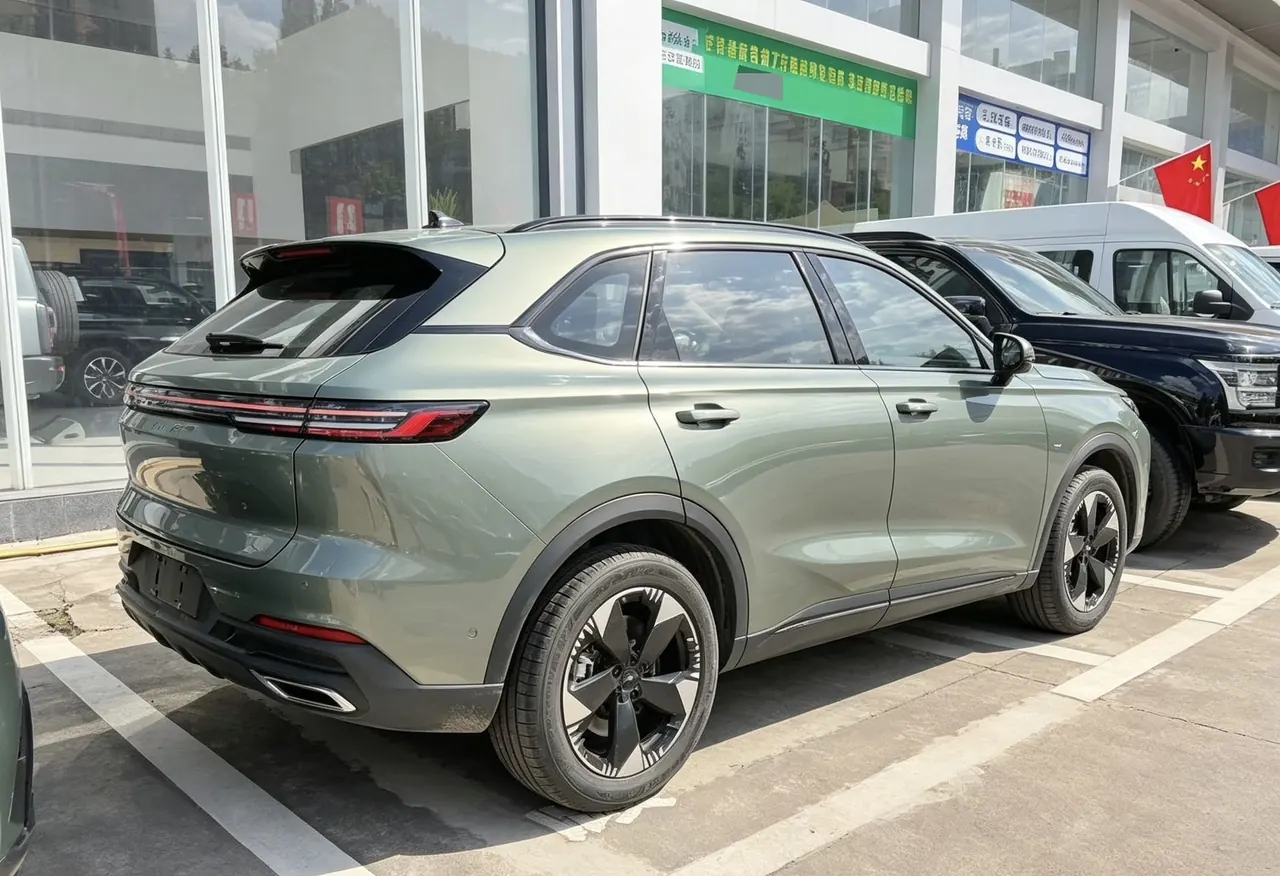 Haval 2026 H6L 2.0T Max automatic gear 3