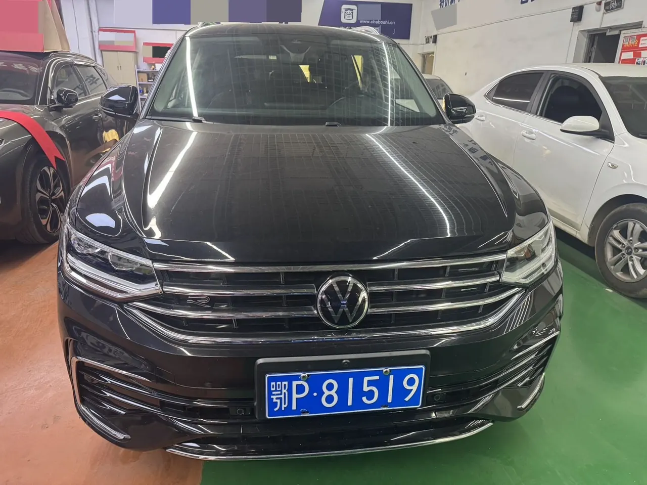 Volkswagen 2023 Tiguan L R-Line 2.0TSI 380TSI 4-wheel drive R-Line Yuexiang Edition 7-seat automatic gear 5