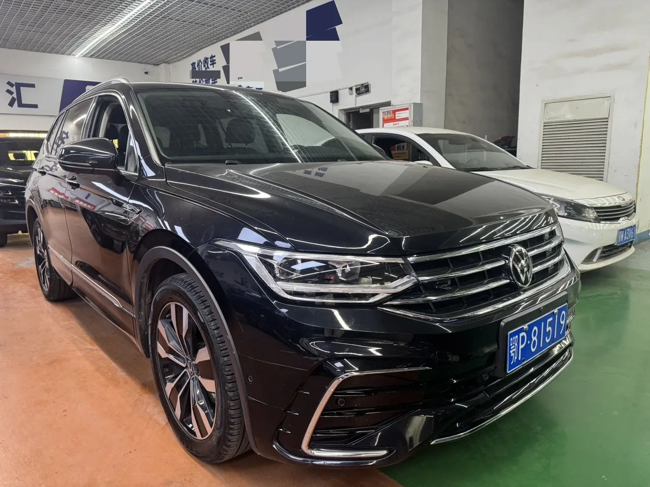 Volkswagen 2023 Tiguan L R-Line 2.0TSI 380TSI 4-wheel drive R-Line Yuexiang Edition 7-seat automatic gear 6