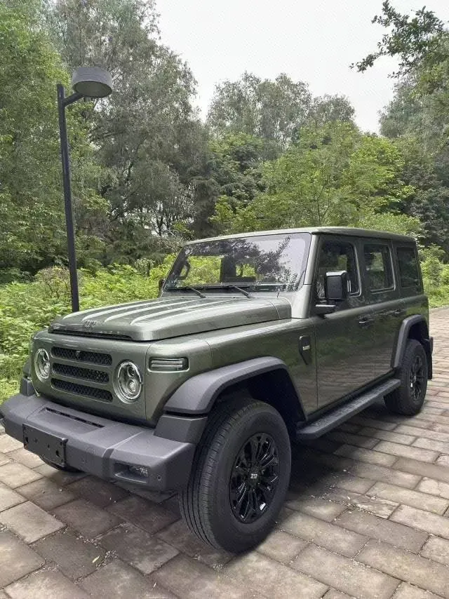 212 2024 T01 2.0T Explorer Automatic - View 1