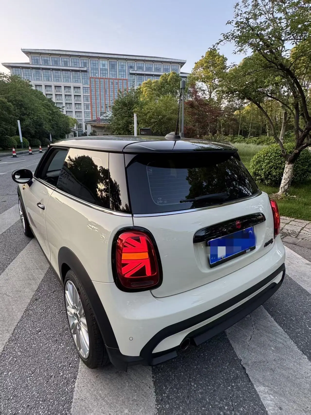 MINI Mini (imported) 2023 Mini Cooper 1.5T artist automatic gear 4