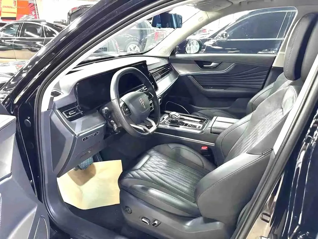 HongQi 2023 HS5 2.0T Flag Enjoy Pro Edition Automatic Gear 2