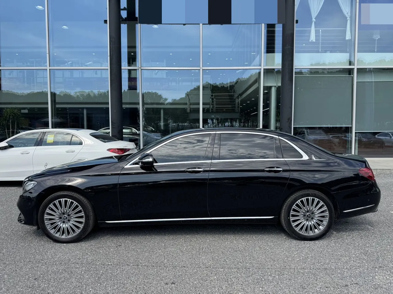 Mercedes Benz E-Class 2020 E 300 L 2.0T Fashion Automatic Gear 3