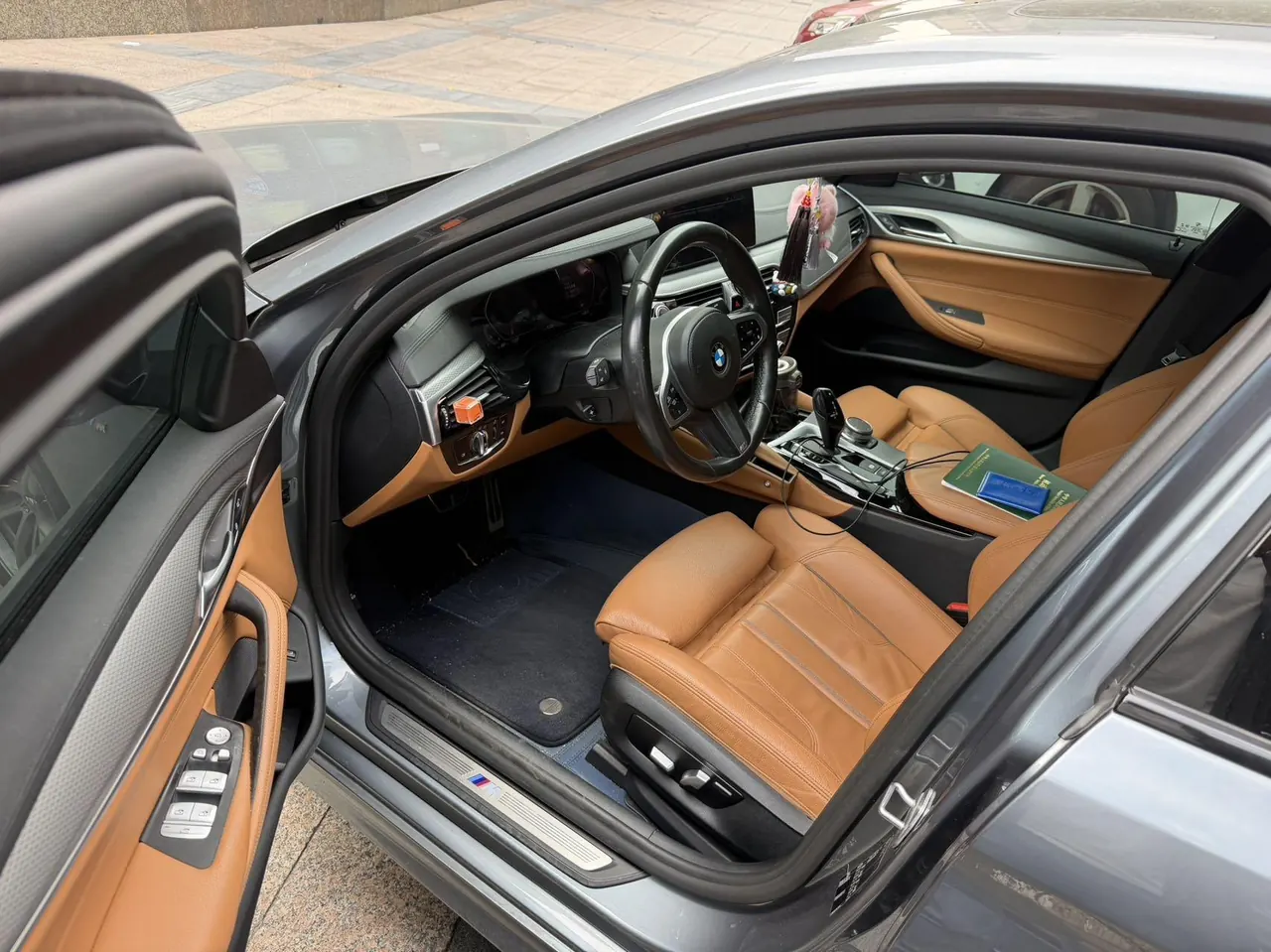 BMW 5 Series (Imported) 2020 525i 2.0T M Sports Suit Automatic Gear 3