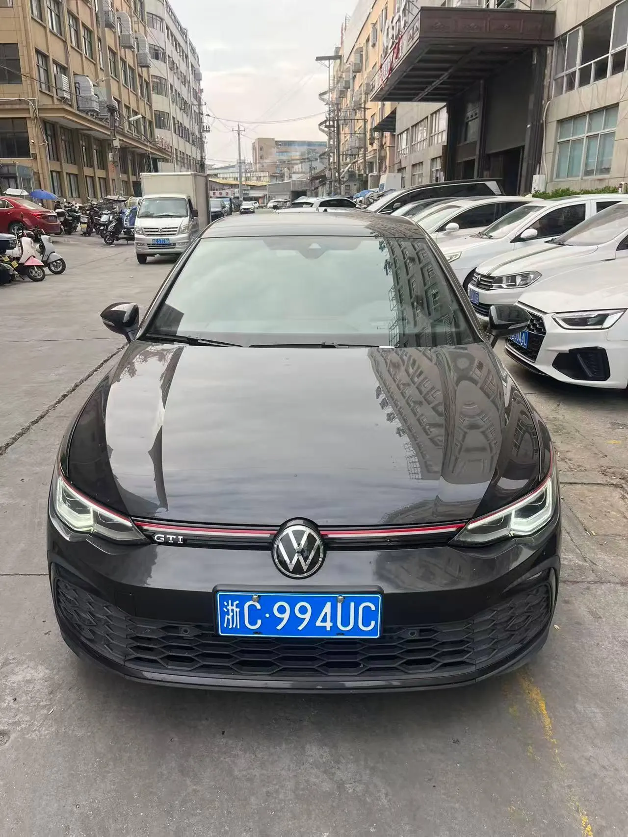 Volkswagen 2021 Golf GTI 2.0TSI Automatic 2