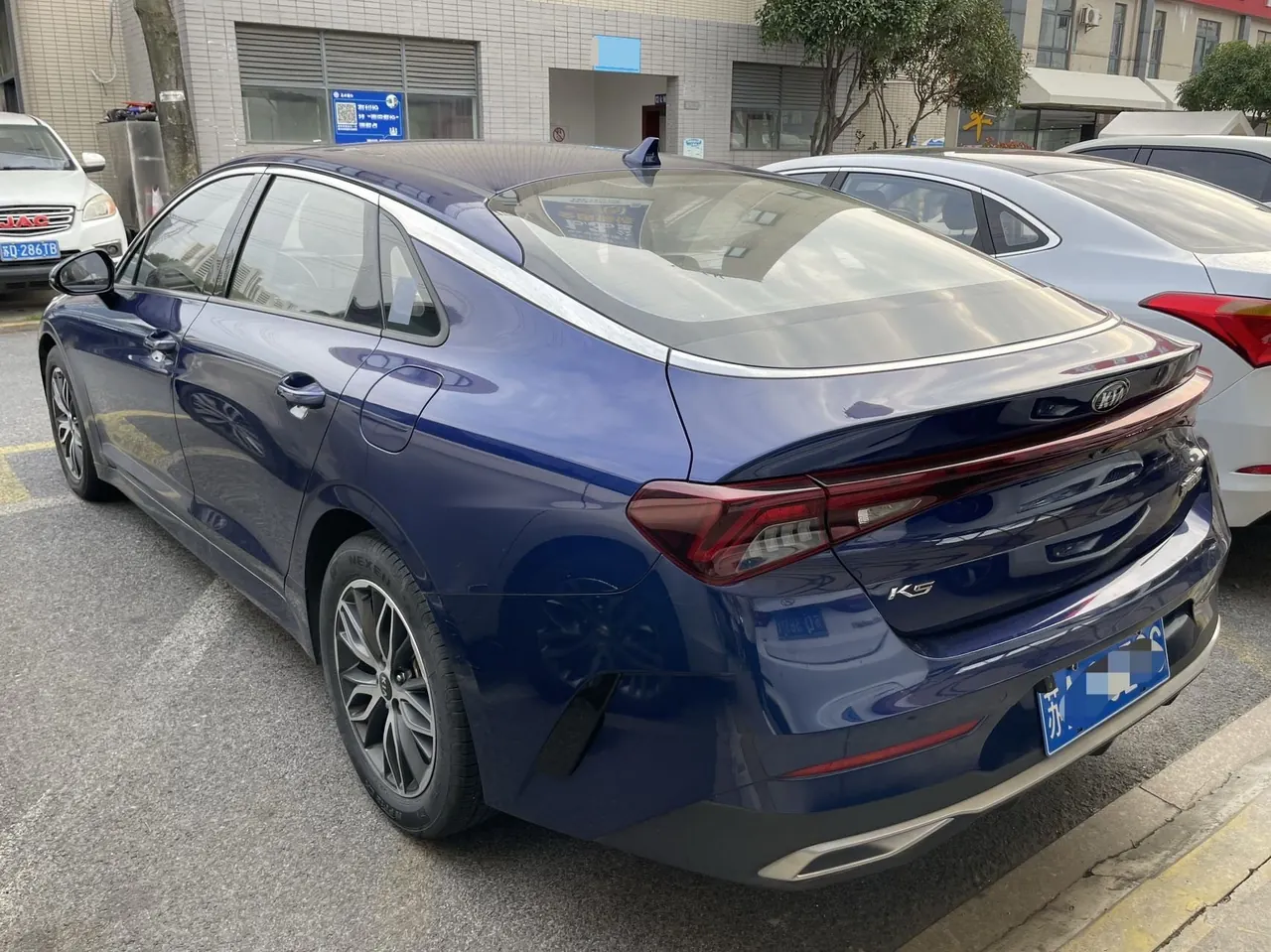 Kia 2020 K5 Keku 1.5T 270T CVVD Fashion Edition Automatic Gear 4