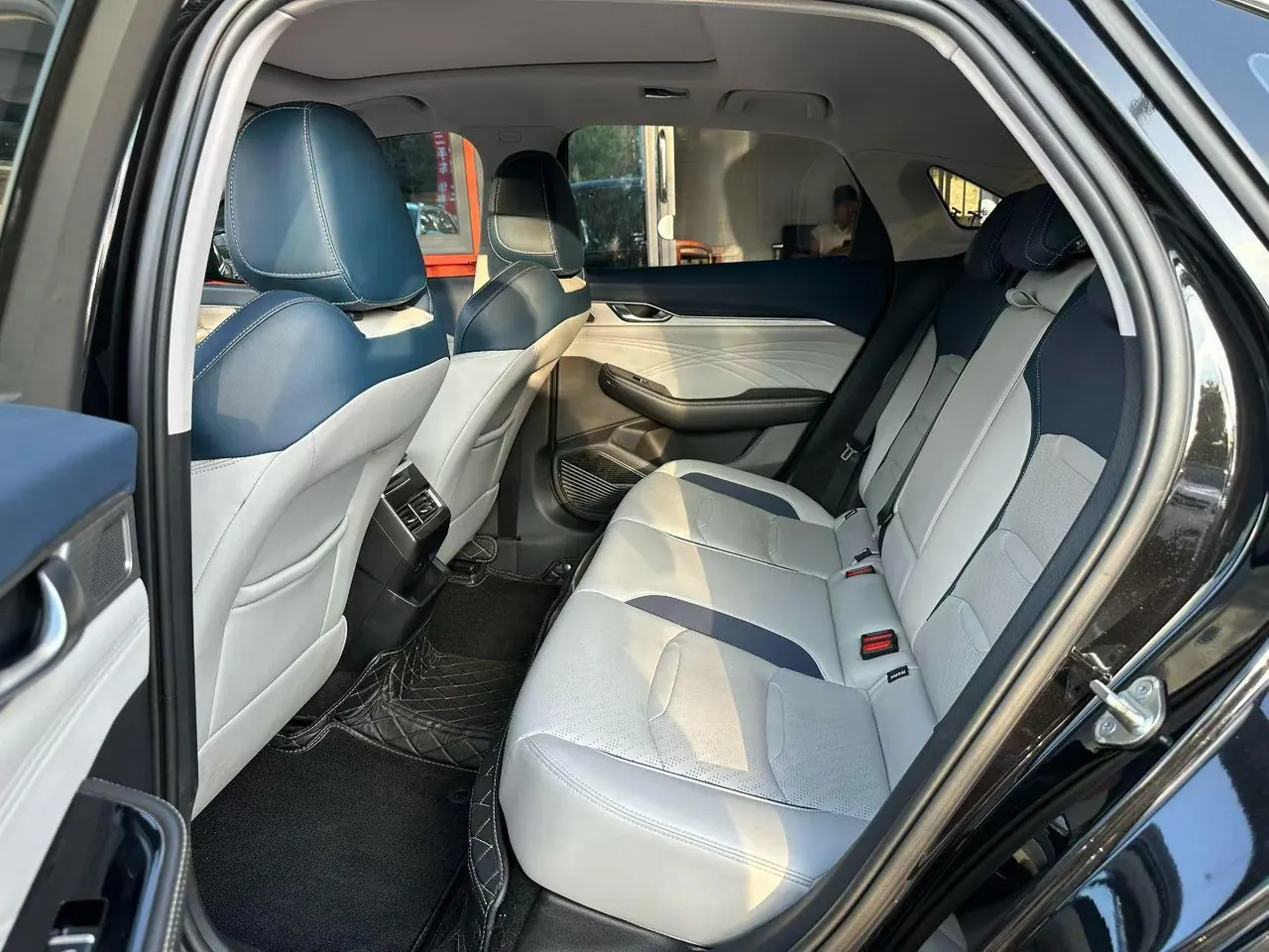 Geely 2021 xingrui 2.0T distinguished model (modified) automatic gear 4