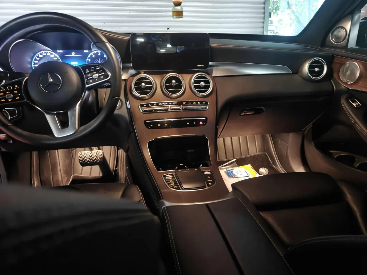 Mercedes Benz 2021 GLC 300 L 4MATIC 2.0T Dynamic Automatic 6