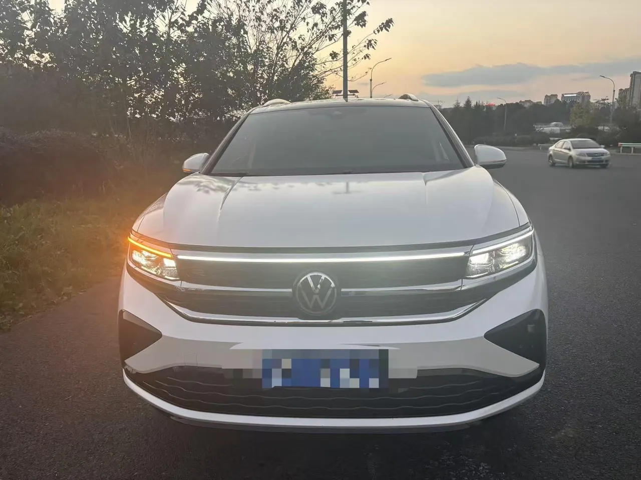 Volkswagen 2021 model range 2.0TSI 380TSI four-wheel drive R-Line extension version automatic gear 2