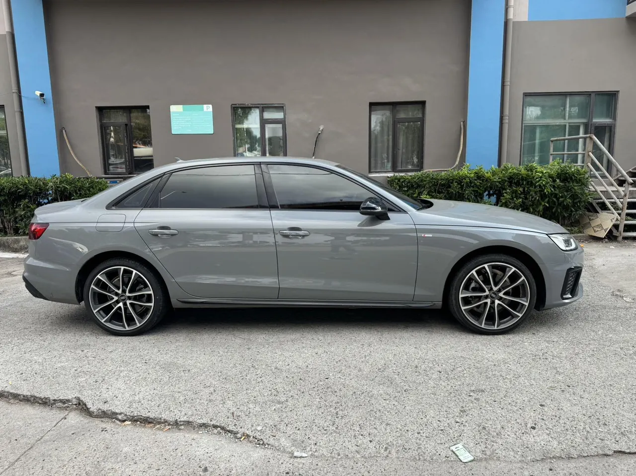 Audi 2024 A4L 2.0TFSI 40TFSI Deluxe Dynamic Automatic 5
