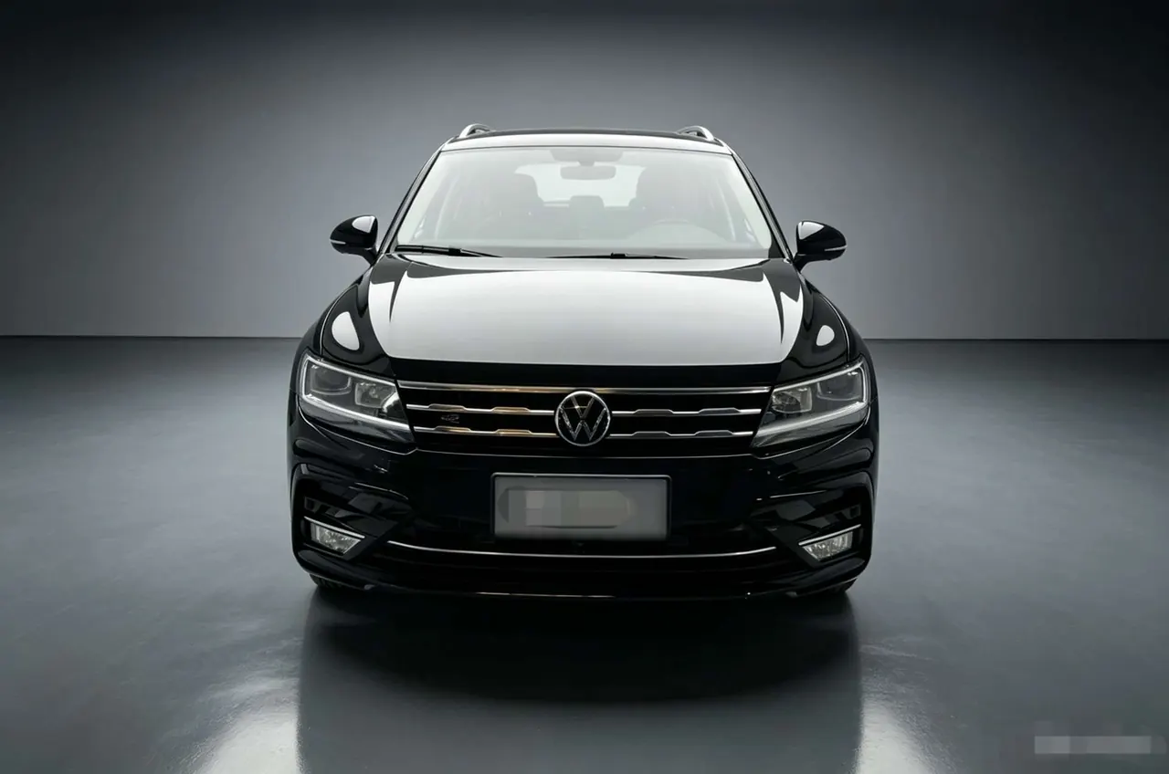 Volkswagen 2021 Tiguan L R-Line 2.0TSI 330TSI Two-Drive Overdrive Automatic Gear 2