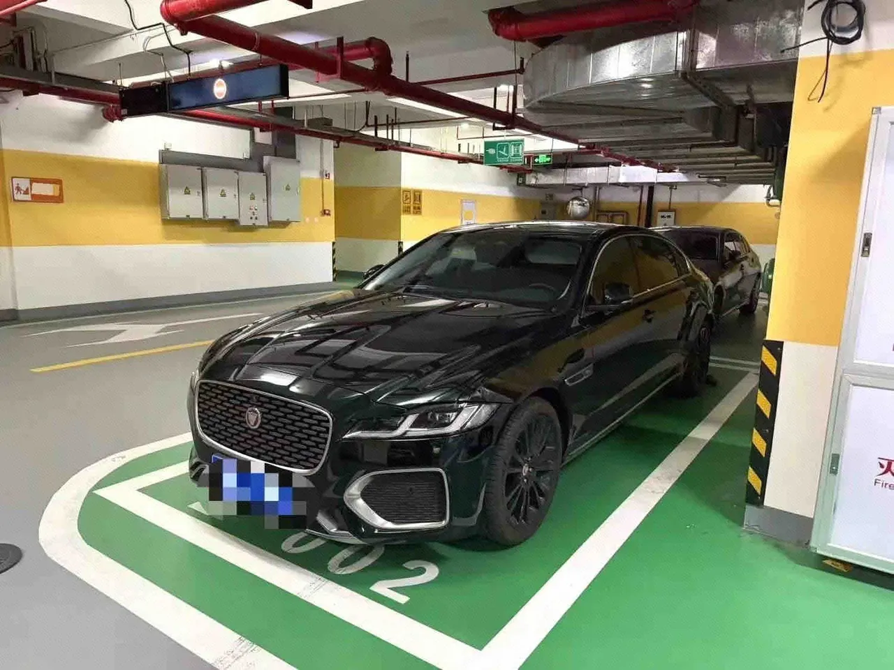 Jaguar 2024 XFL 2.0T P 12500.00g Drive Enjoy Deluxe Edition Automatic Gear - View 1