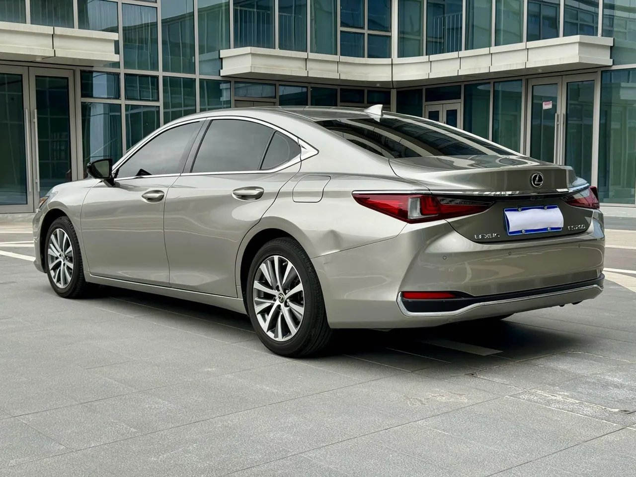 Lexus ES (Imported) 2020 ES200 2.0 Stepless Premium Edition Automatic Gear 6